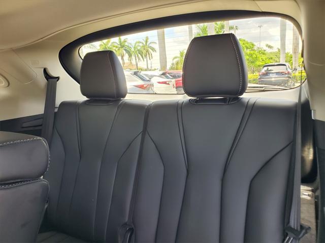 used 2025 Acura MDX car, priced at $50,888