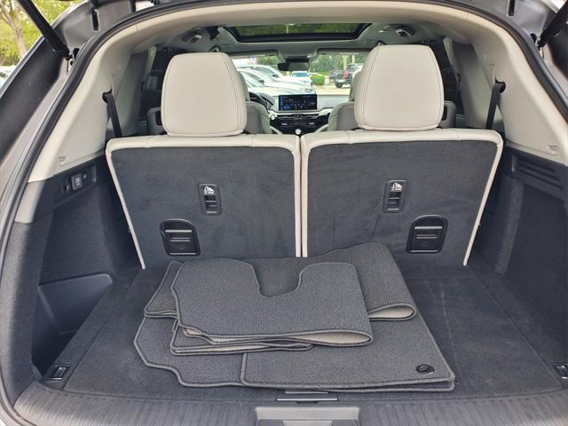 used 2025 Acura MDX car, priced at $49,088