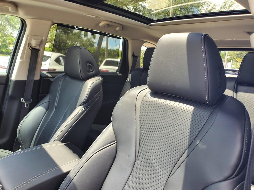 used 2023 Acura MDX car, priced at $42,488