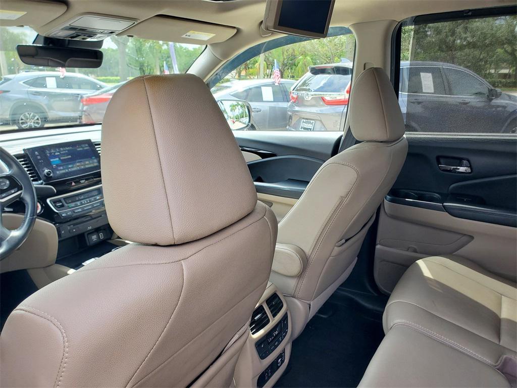 used 2019 Honda Pilot car, priced at $22,998