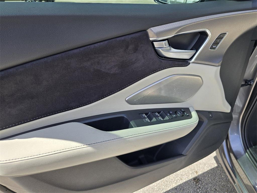 new 2025 Acura RDX car, priced at $56,400