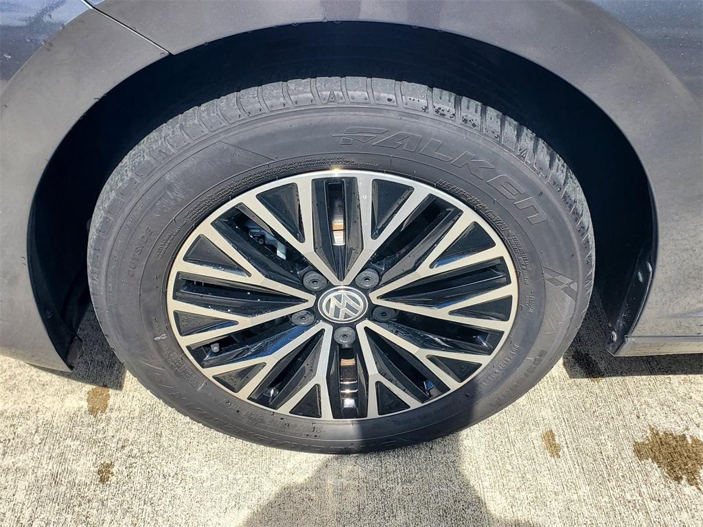 used 2021 Volkswagen Jetta car, priced at $15,998