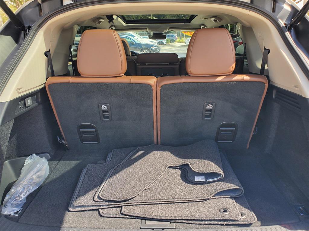 used 2024 Acura MDX car, priced at $40,888