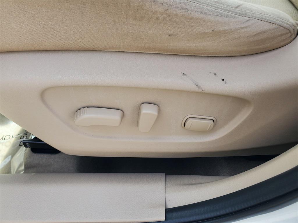 used 2015 Nissan Rogue car, priced at $7,888