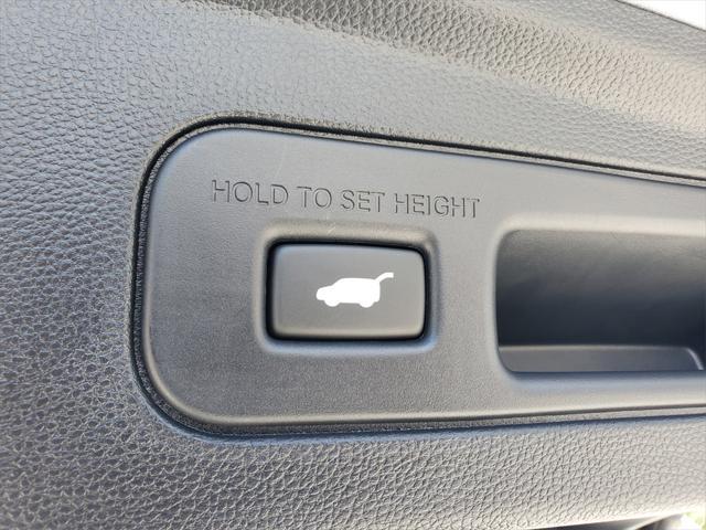 used 2025 Acura MDX car, priced at $49,488