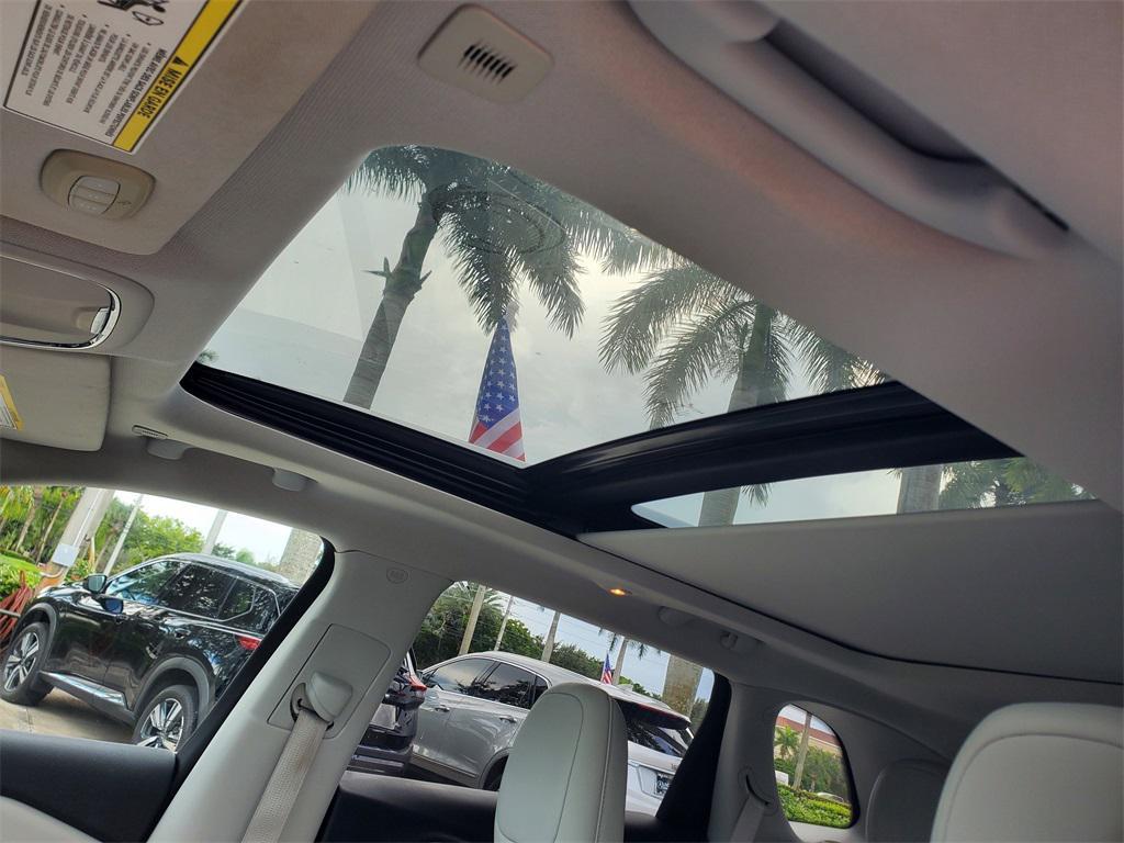 used 2019 Jeep Cherokee car, priced at $17,888