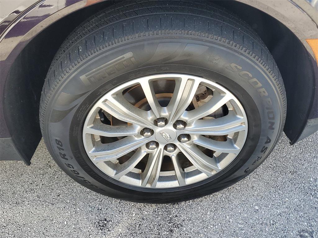 used 2018 Cadillac XT5 car, priced at $15,998