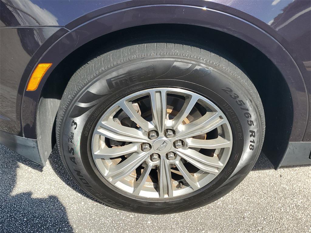 used 2018 Cadillac XT5 car, priced at $15,998