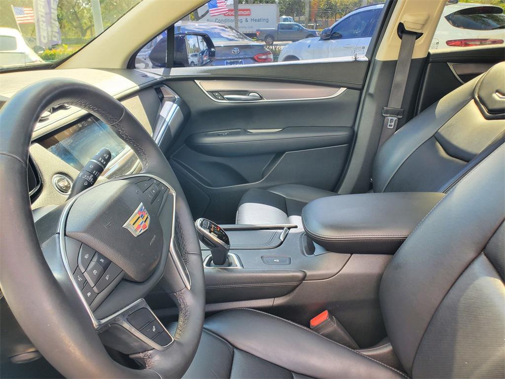 used 2018 Cadillac XT5 car, priced at $14,288