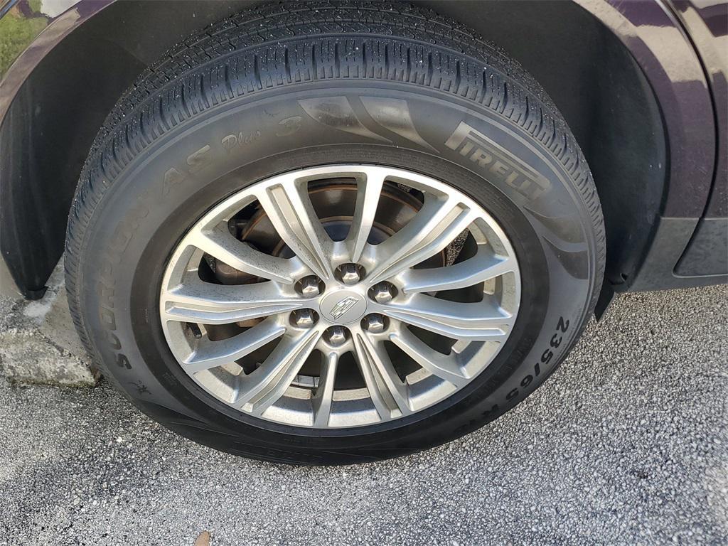 used 2018 Cadillac XT5 car, priced at $15,998
