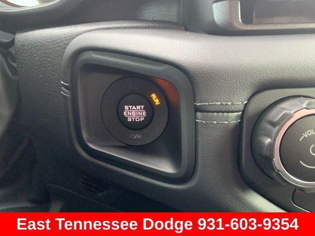 new 2025 Jeep Gladiator car, priced at $52,945