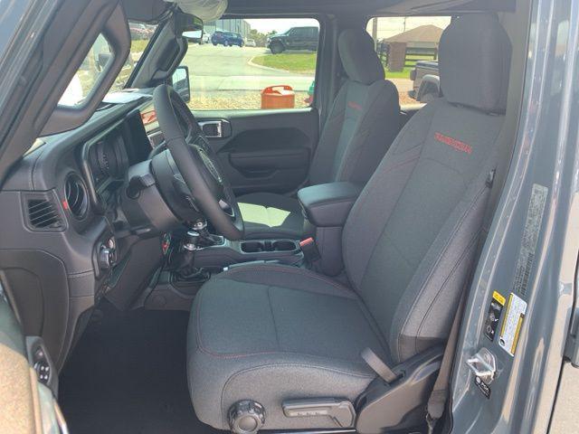 new 2025 Jeep Gladiator car, priced at $48,985