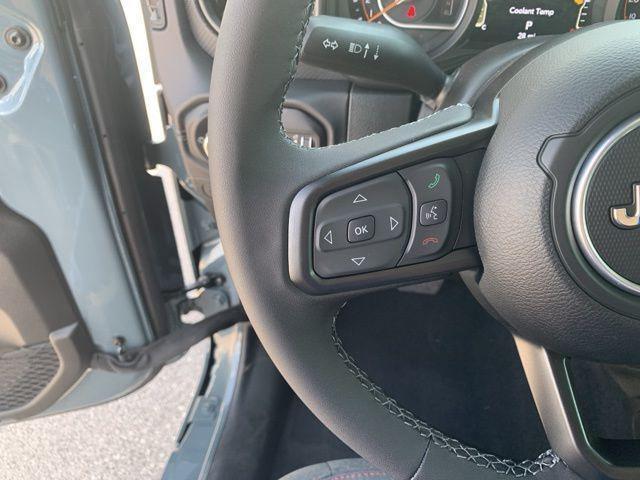 new 2025 Jeep Gladiator car, priced at $48,985