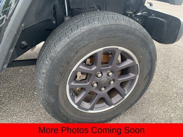 used 2021 Jeep Gladiator car, priced at $31,567