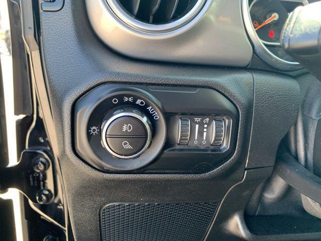 used 2021 Jeep Gladiator car, priced at $30,615