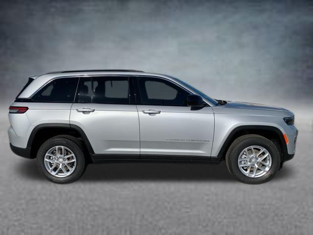 new 2025 Jeep Grand Cherokee car, priced at $42,175