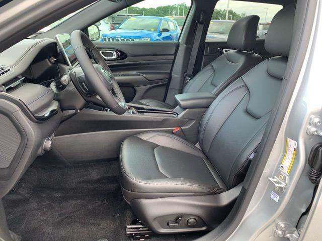 new 2025 Jeep Compass car, priced at $37,830