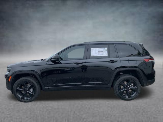 new 2025 Jeep Grand Cherokee car, priced at $45,967