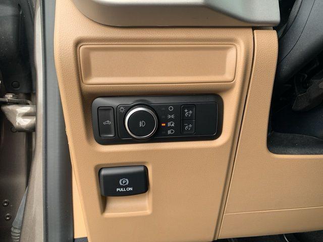 used 2021 Ford F-150 car, priced at $32,383