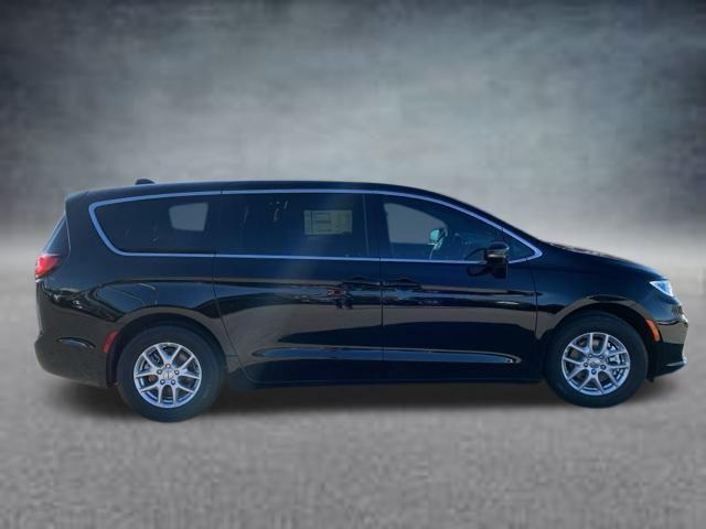 new 2025 Chrysler Pacifica car, priced at $48,187