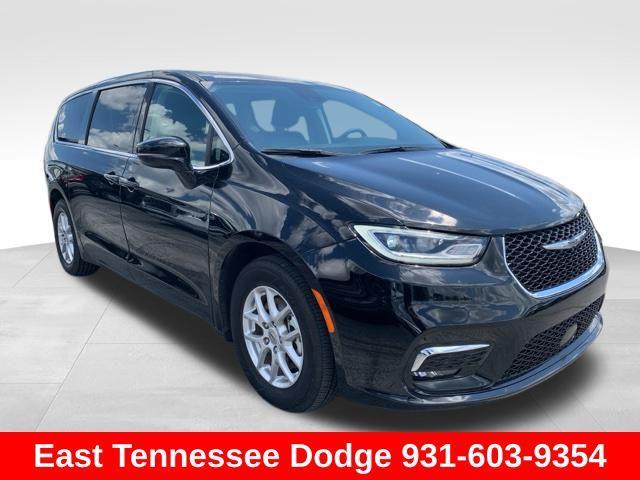 used 2024 Chrysler Pacifica car, priced at $28,445