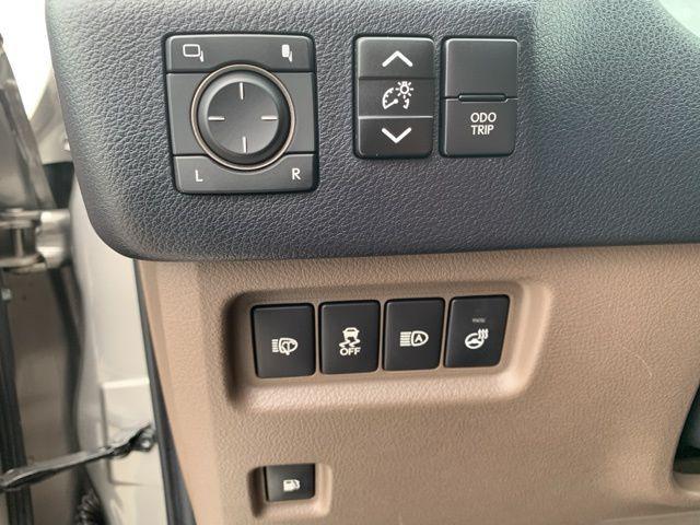 used 2022 Lexus GX 460 car, priced at $52,977