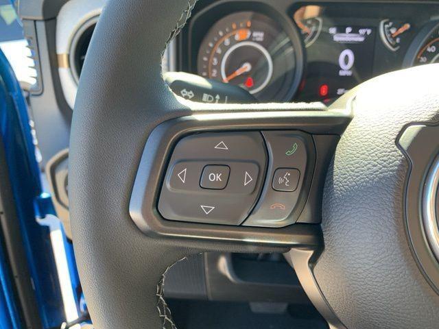 new 2025 Jeep Wrangler car, priced at $39,578