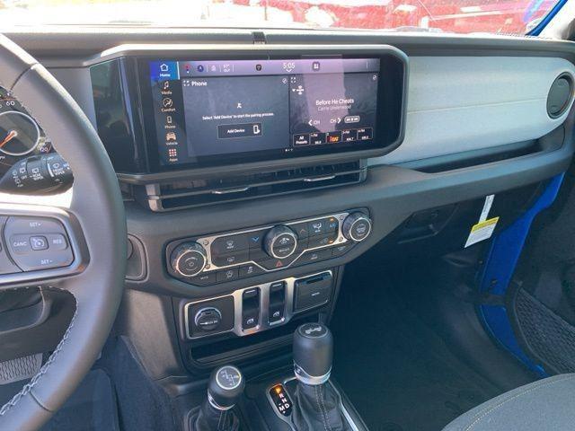new 2025 Jeep Wrangler car, priced at $39,578