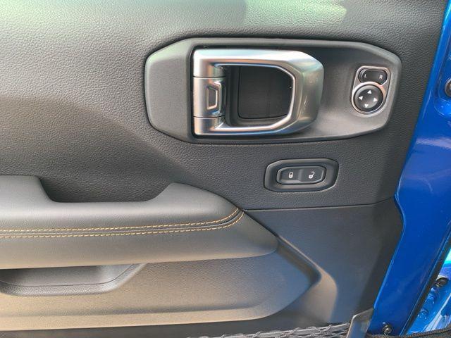 new 2025 Jeep Gladiator car, priced at $52,945