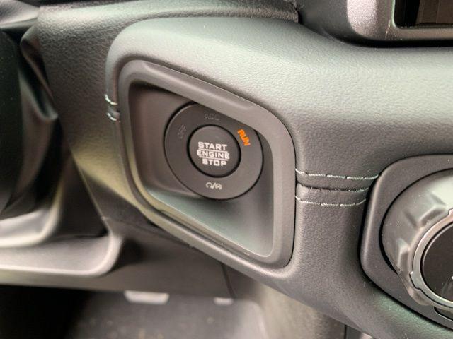 new 2025 Jeep Gladiator car, priced at $56,285