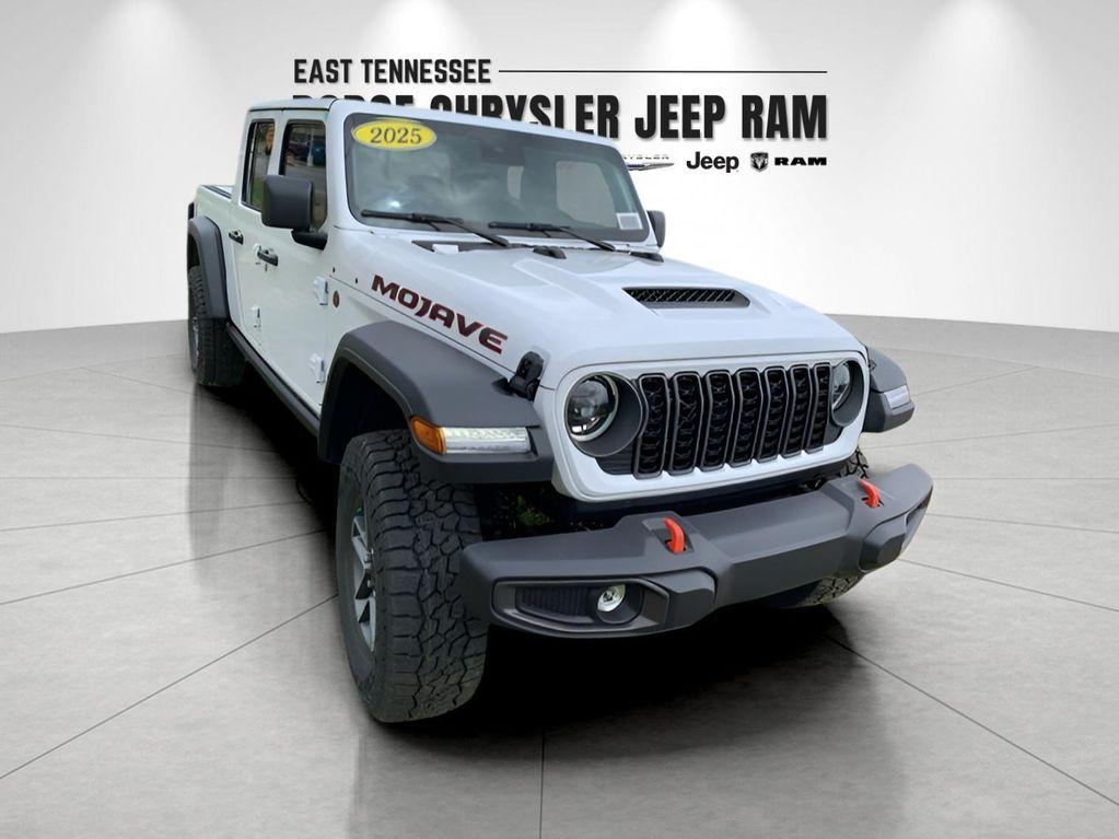 new 2025 Jeep Gladiator car, priced at $48,578