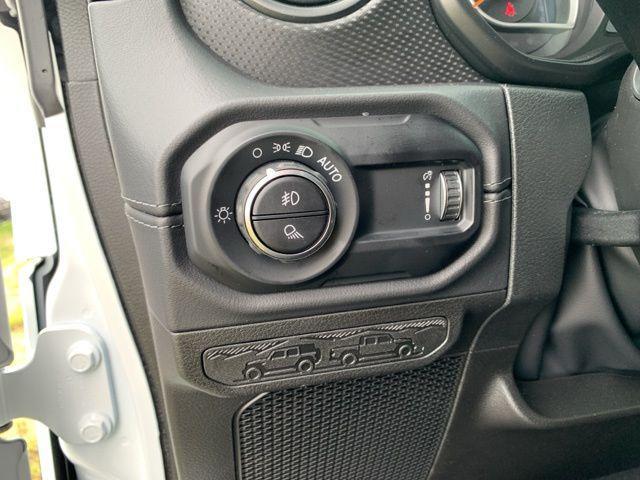 new 2025 Jeep Gladiator car, priced at $56,285