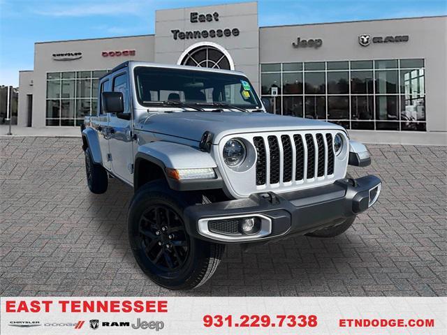 new 2023 Jeep Gladiator car, priced at $53,075