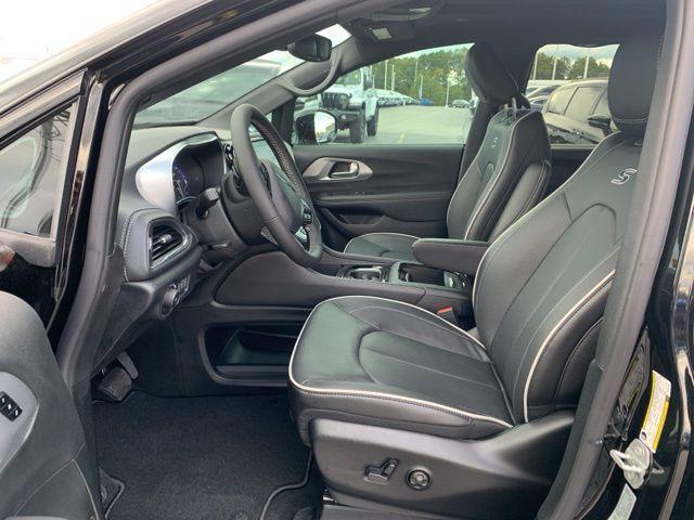new 2026 Chrysler Pacifica car, priced at $51,565