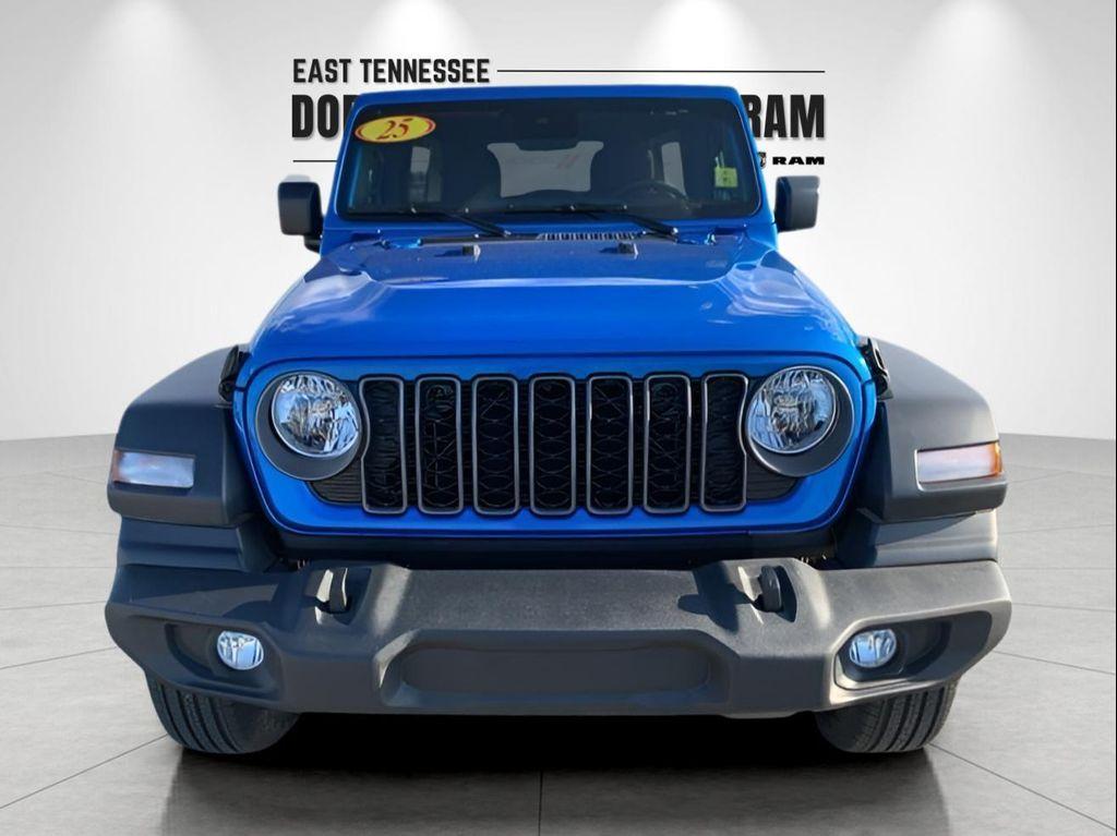 new 2025 Jeep Wrangler car, priced at $47,180