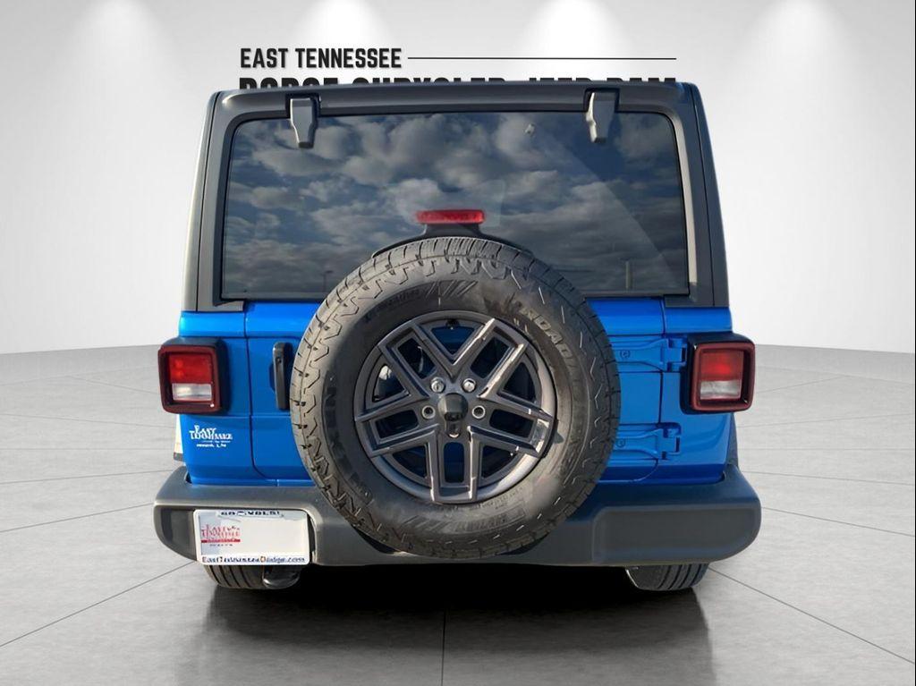 new 2025 Jeep Wrangler car, priced at $47,180