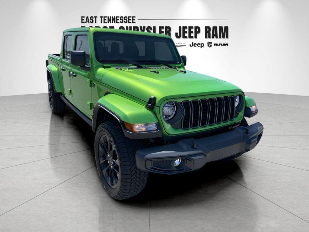 new 2025 Jeep Gladiator car, priced at $41,088