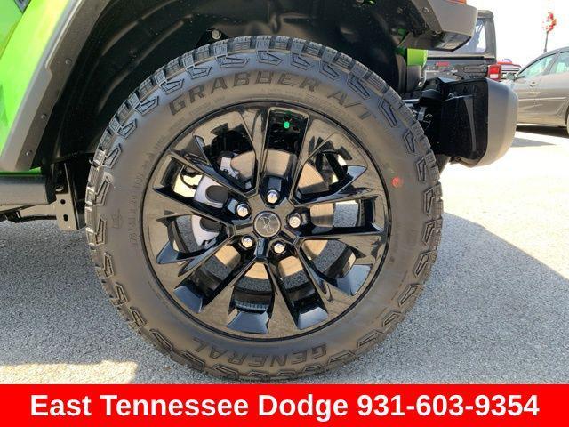 new 2025 Jeep Gladiator car, priced at $46,035