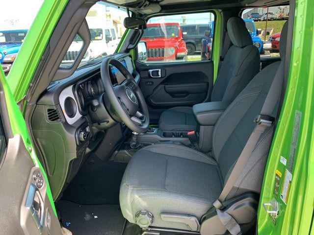 new 2025 Jeep Gladiator car, priced at $46,035