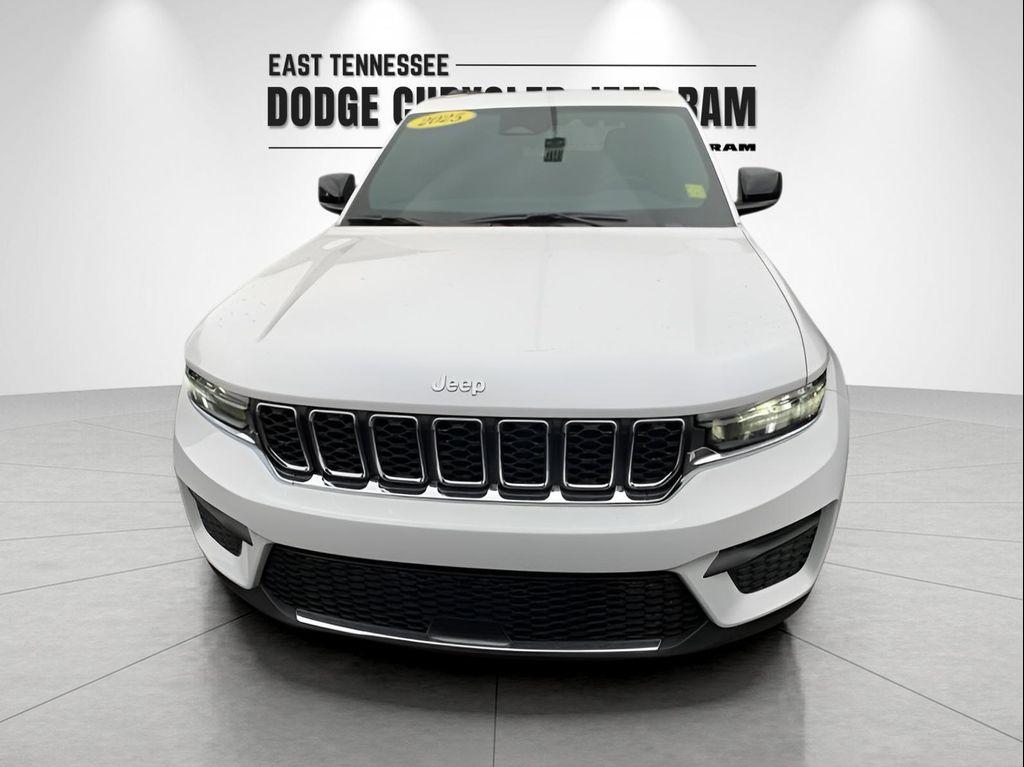 new 2025 Jeep Grand Cherokee car, priced at $36,674