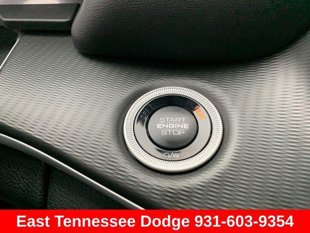 new 2025 Jeep Grand Cherokee car, priced at $41,580