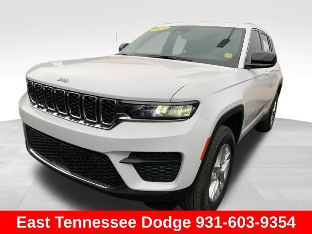 new 2025 Jeep Grand Cherokee car, priced at $41,580