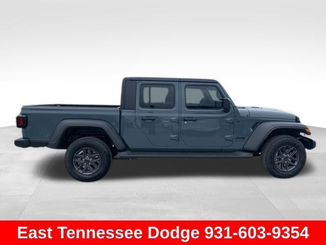 new 2025 Jeep Gladiator car, priced at $48,605