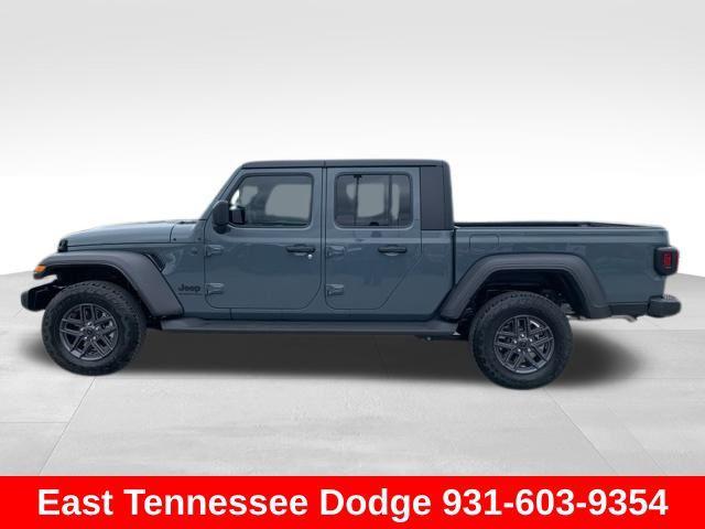 new 2025 Jeep Gladiator car, priced at $48,605