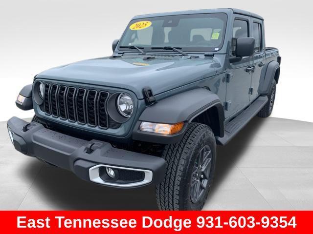 new 2025 Jeep Gladiator car, priced at $48,605