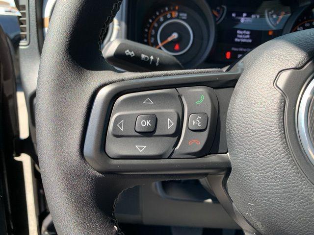 new 2025 Jeep Gladiator car, priced at $46,610