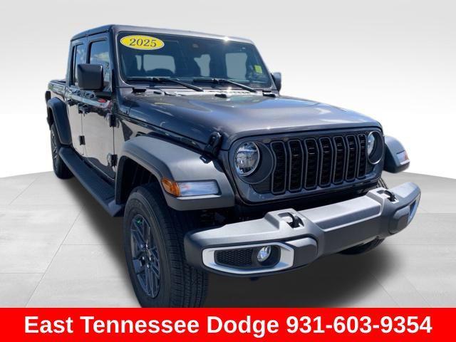 new 2025 Jeep Gladiator car, priced at $46,610