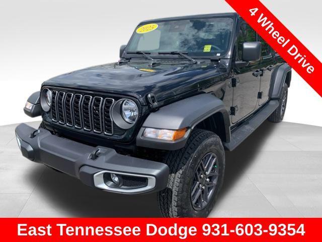 new 2025 Jeep Gladiator car, priced at $48,050