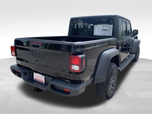new 2025 Jeep Gladiator car, priced at $48,050