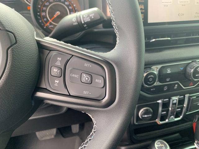 new 2025 Jeep Gladiator car, priced at $48,050